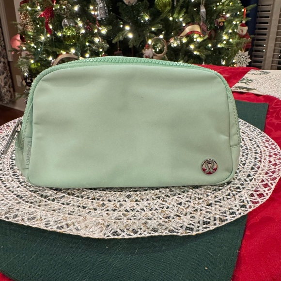 lululemon christmas belt bag Everywhere 1L Corduroy - One Size 106Cm (41.7) Lululemon Belt Bag 2024 Christmas